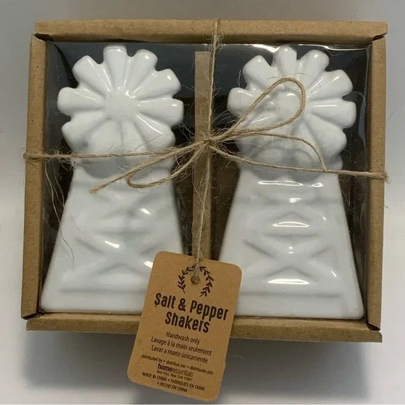 Farmhouse Windmill Salt and Pepper Shaker Set Ceramic Classic White - Picture 8 of 16